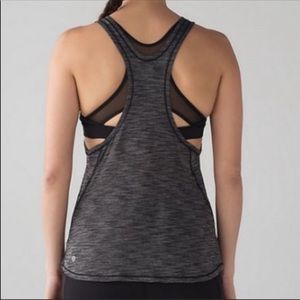 Lululemon muscle tank with sports bra Size 8